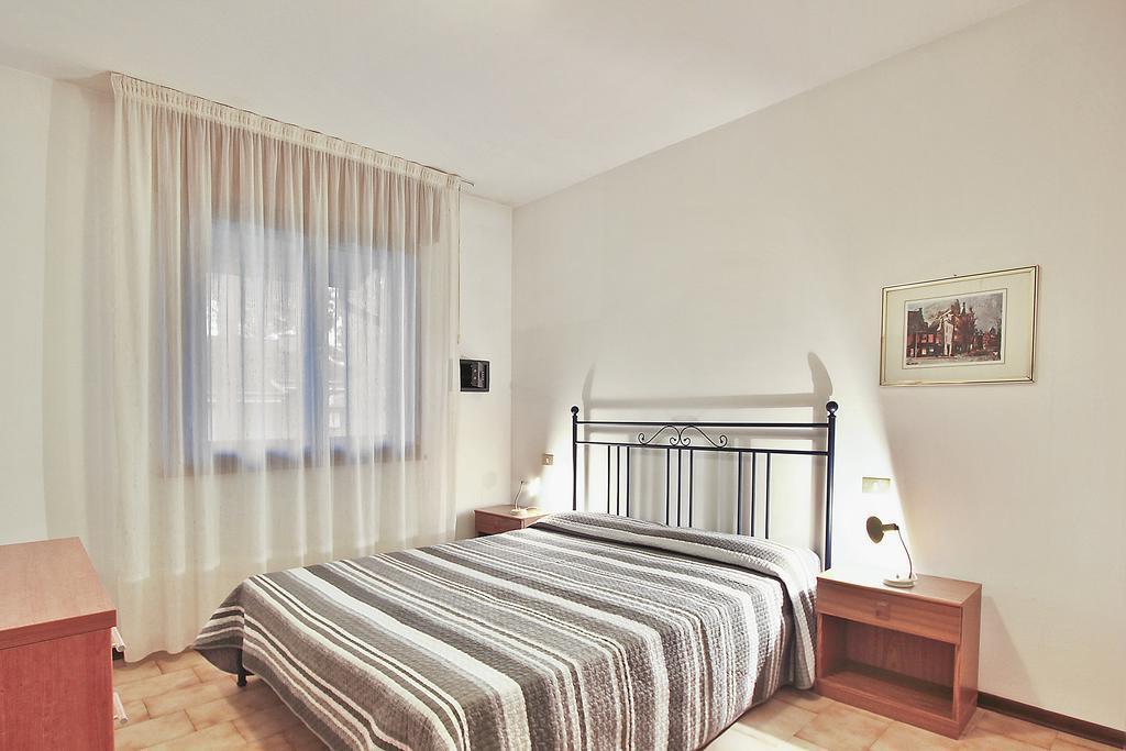 Villa Renata Lignano Sabbiadoro Ruang foto