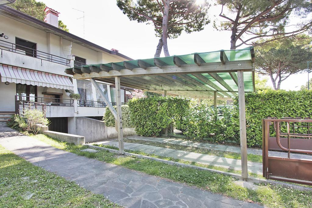 Villa Renata Lignano Sabbiadoro Ruang foto